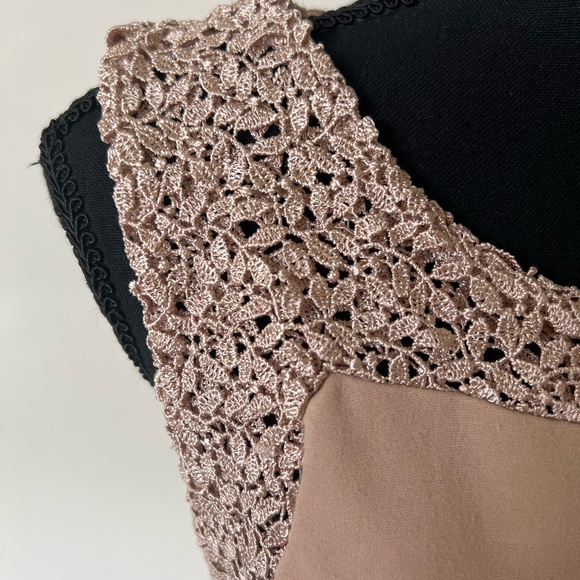 DARLING Nude Lace Bodycon Dress - Picture 4 of 9